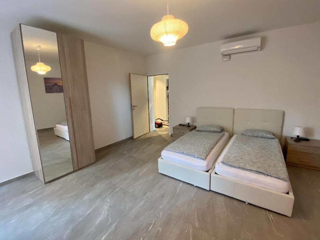 Lungolago Rosso Apartment Locarno Bagian luar foto